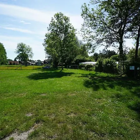Ferienwohnung Mit Seeblick Und Strand Zislow Exterior photo