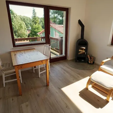 Ferienwohnung Mit Seeblick Und Strand Zislow Exterior photo