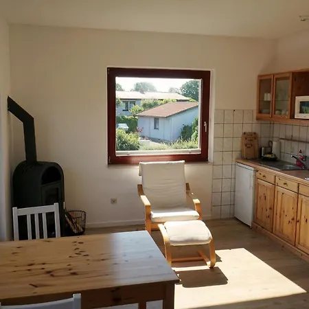 Ferienwohnung Mit Seeblick Und Strand Zislow Exterior photo