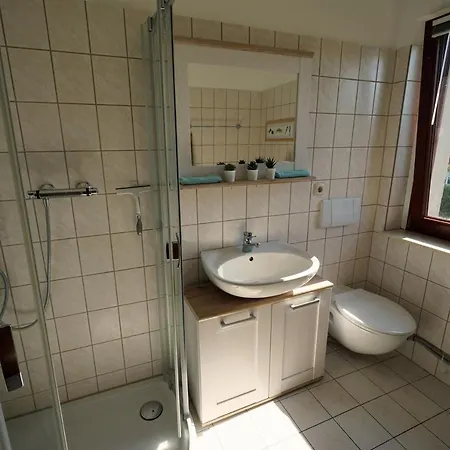 Ferienwohnung Mit Seeblick Und Strand Zislow Exterior photo